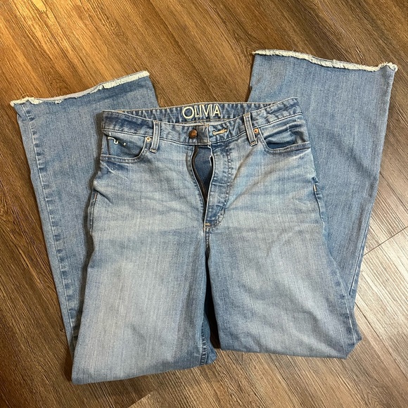 OLIVIA Kimes Women’s Jeans - Picture 2 of 4